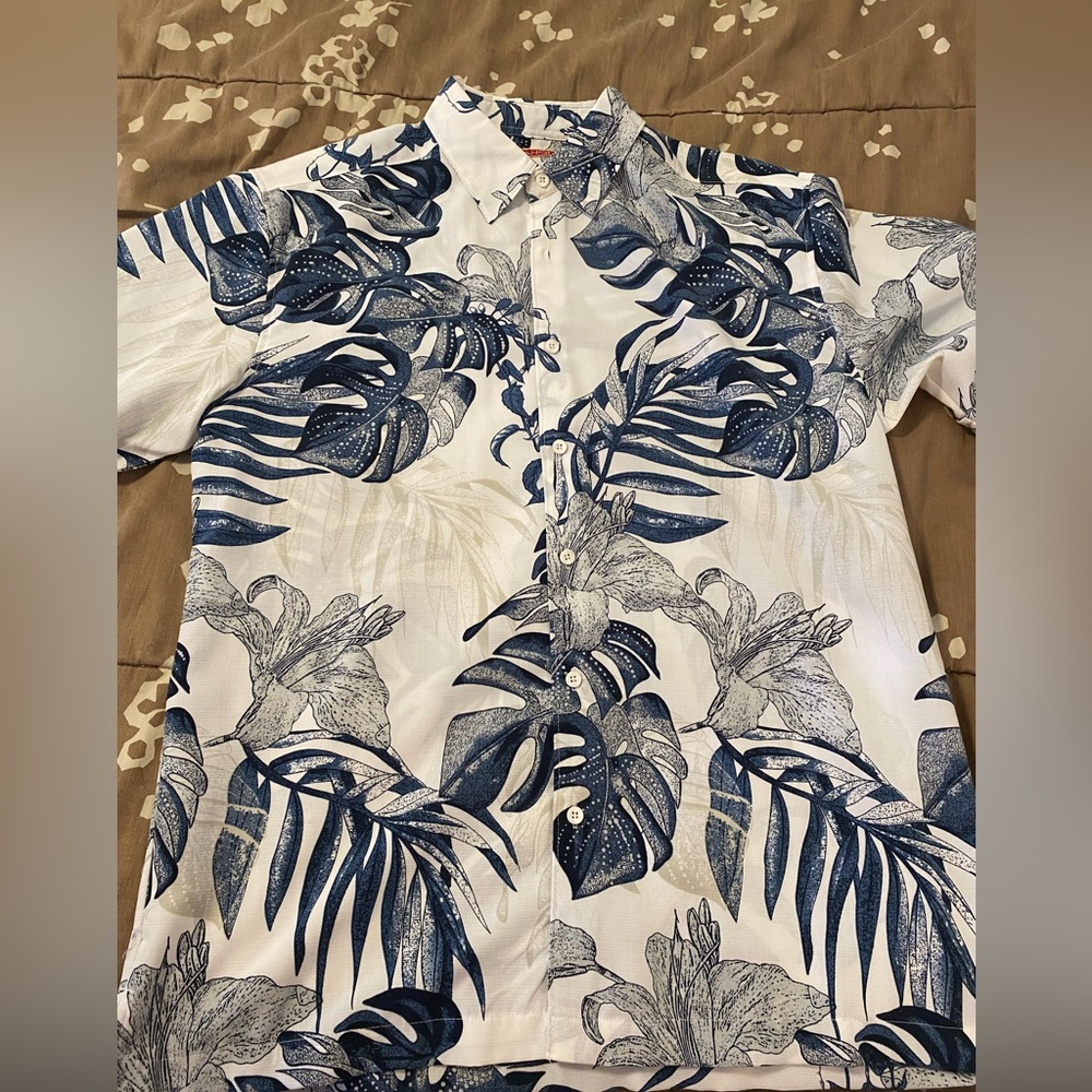 New Havanera Hawaiian Shirt - Men’s Medium